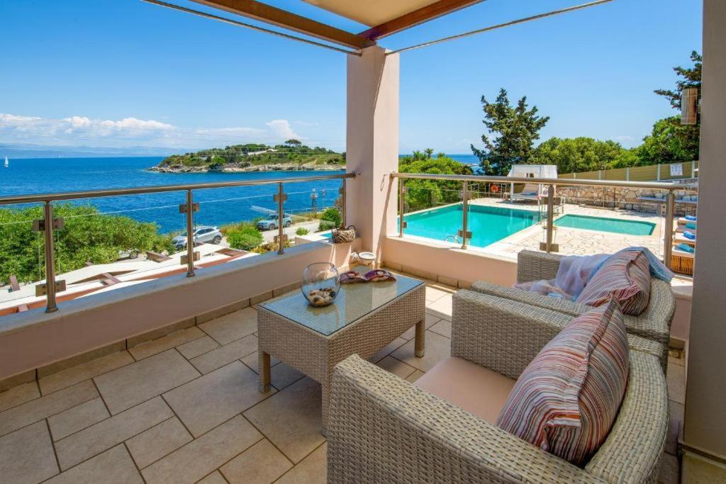 Sea View Suite With Pool Γάιος Εξωτερικό φωτογραφία