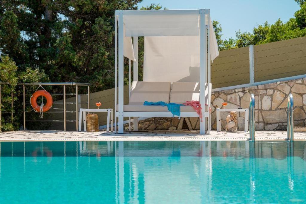 Sea View Suite With Pool Γάιος Εξωτερικό φωτογραφία