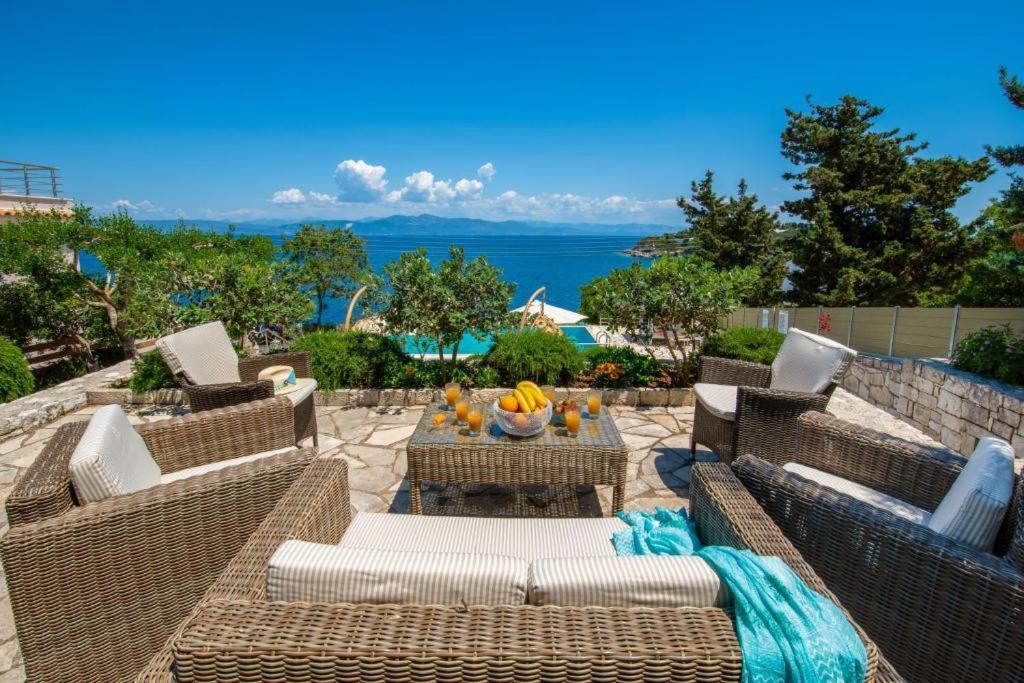 Sea View Suite With Pool Γάιος Εξωτερικό φωτογραφία